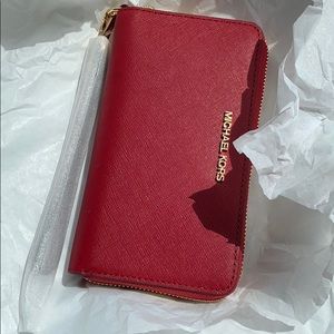 NWT Michael Kors Women’s Smartphone Wristlet